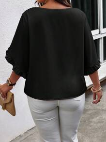 Calvaya Blusa de verano con mangas de pétalos y ribete de volantes para tallas grandes