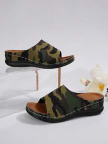 Summer Fashionable Camouflage Canvas Wedge Heels & Thick Base Women's Sandals, Versatile - Army Green - View 5