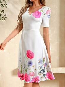 SHEIN Clasi Vestido elegante estampado floral para mujer con cuello quemado y dobladillo en línea A - Multicolor - Ver 5