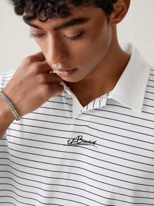 Manfinity VCAY Polo à manches courtes et ample pour hommes, à rayures tricotées décontractées, tenue vestimentaire quotidienne à la mode - Noir et Blanc - Voir 3