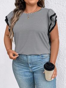 SHEIN LUNE Gestreiftes Plus T-Shirt mit Kontrastspitze und Schmetterlingsärmeln
