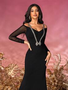 Elegante vestido de cóctel, fiesta de noche o graduación ajustado tipo sirena con tirantes y mangas largas - Negro - Ver 7