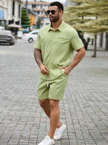 Manfinity Homme Men Plus Size Solid Button Up Shirt & Shorts