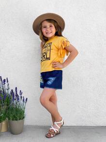 SHEIN Conjunto De Camiseta De Manga Corta Con Flecos Y Estampado De Patrón Floral Y Cartas Decorativas Para Niñas Jóvenes Con Shorts De Mezclilla Para Primavera/verano