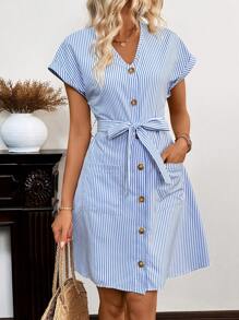 SHEIN LUNE 夏季條紋印花鈕扣前綁帶連身裙 - 藍白色 - 查看 1