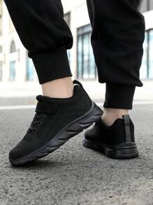 Zapatos deportivos ligeros y transpirables para niños, zapatos atléticos para senderismo al aire libre y deportes en negro para niños y niñas - Negro - Ver 6