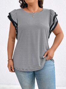 SHEIN LUNE Gestreiftes Plus T-Shirt mit Kontrastspitze und Schmetterlingsärmeln