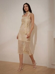 Chiquease Chiếc váy lãng mạn thanh lịch và tinh tế với đường viền cổ áo, dây thắt lưng, viền đuôi cá, vải Jacquard có họa tiết và dây chuyền đính cườm; Váy không tay mùa hè trong suốt và mát mẻ. - Màu be - Xem 4