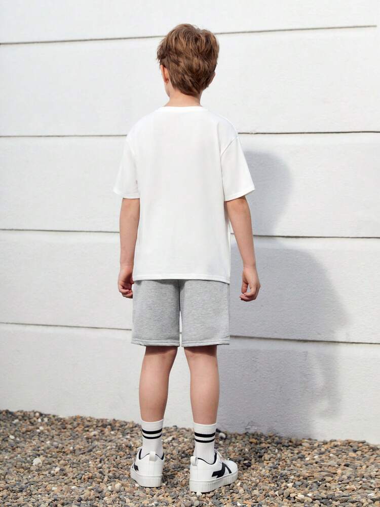 Tween Boy Graphic Print Tee & Shorts Without Necklace