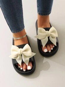 Süße und niedliche Farbblock Bögen Badesandalen in Bubble-Optik für Frauen, Zuhause/Strand