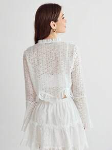 SHEIN Blusa com Babado na Barra da Manga Flare e Bainha Assimétrica - Branco - Visão 2