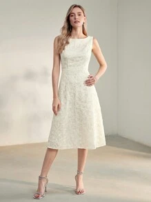 MOTF PREMIUM 迎秋印花刺繡亮片修身腰身連衣裙 - 白色 - 查看 6