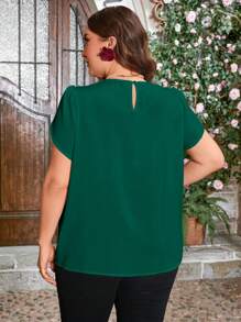SHEIN Clasi Blusa de manga de pétalo con encaje de contraste en talla grande - Verde Oscuro - Ver 2