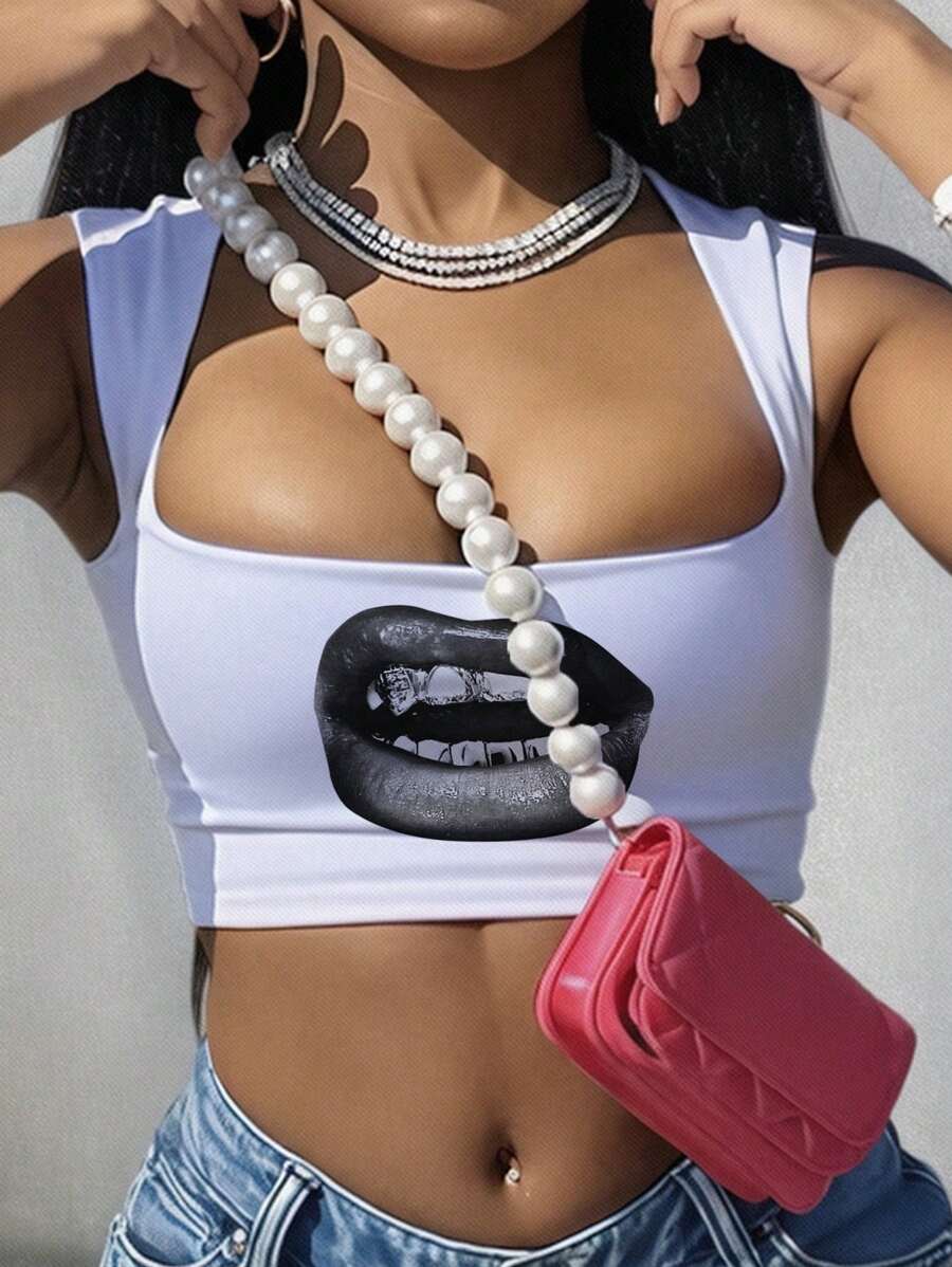 Slaydiva 休闲简约金色牙口唇印女士方领吊带背心，适合夏季 - 白色 - 查看 1