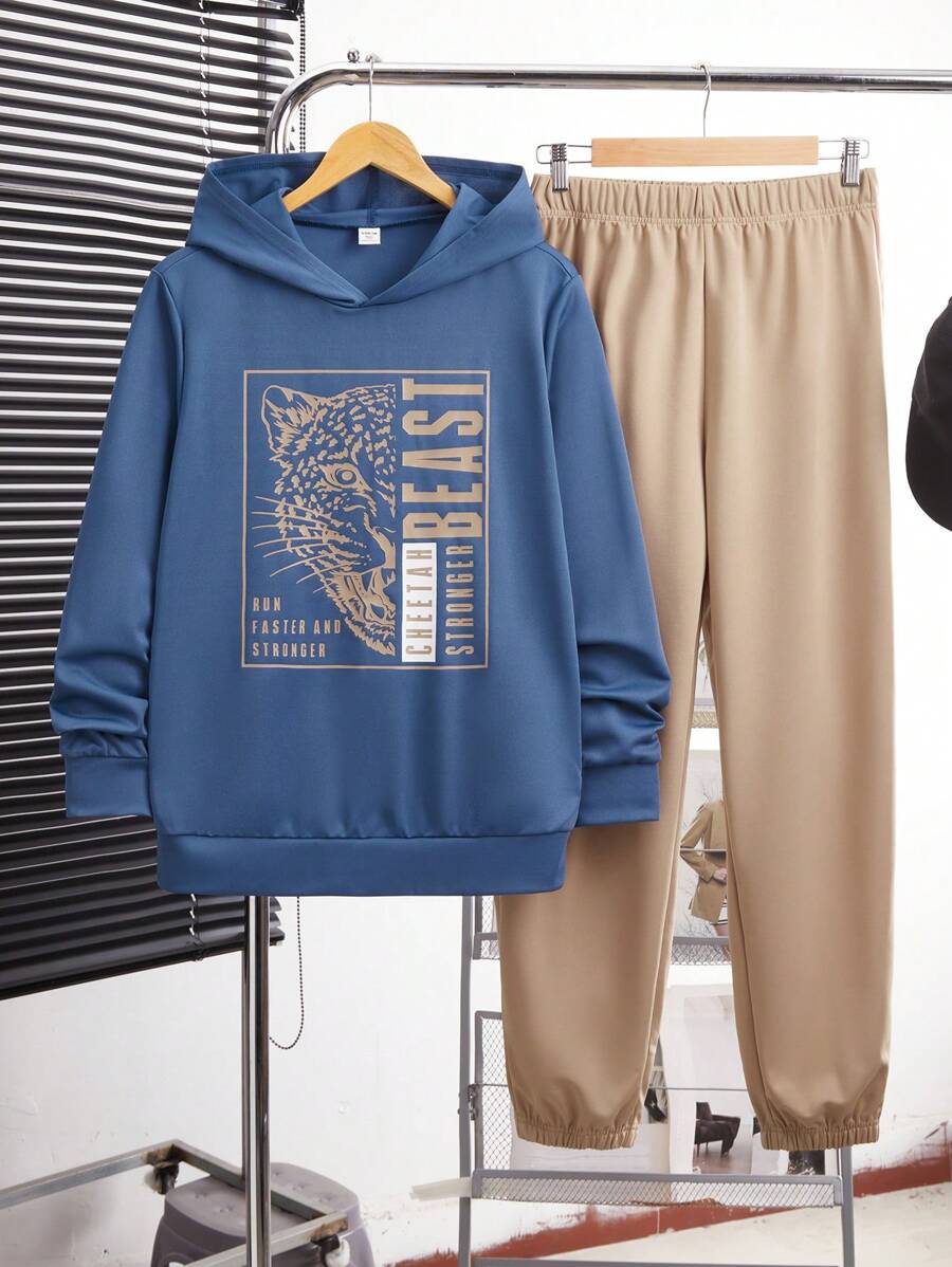 SHEIN 2 Stücke Set Kapuzen-Sweatshirt mit langen blauen Ärmeln und khakifarbener Jogginghose mit Tier- und englischem Muster für Teenager-Jungen, geeignet für Herbst/Winter/Universität/Zuhause/Sport, minimalistische Alltagskleidung