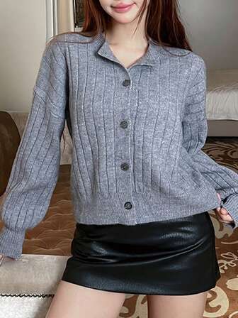 女款純色肋紋針織西裝外套，翻領領口，前襟鈕扣和長袖