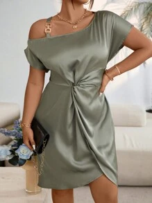 SHEIN Clasi 鏈條裝飾不對稱領口扭結前裙 - 軍綠色 - 查看 1