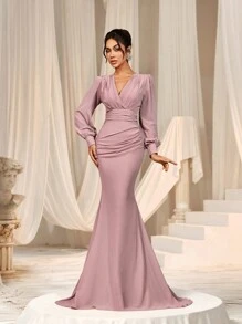 Faeriesty Elegant och elegant klänning med V-ringning och lanternärm för kvinnor - Sofistikerad och tidlös design för vår-/sommarbröllop, galor, brudtärneklänningar på röda mattan och sommarsemesterkläder - Rosa - Visa 2