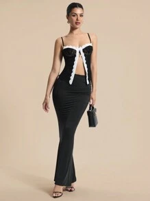 SHEIN BAE Damen Sommer romantisches Spitzentrim Schleife Kami Top, vielseitig für Strandurlauben, Date Nights, Straßenmode, Konzertoutfit, ärmelloses Kami Top