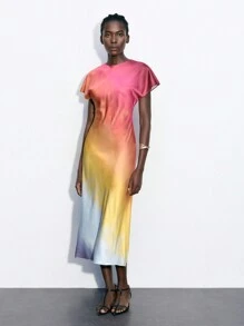 Maija Vestido corto de manga corta de uso diario casual con estampado de degradado de color liso, apropiado para el Día de la Independencia, la temporada de graduación, primavera, verano y principios de otoño