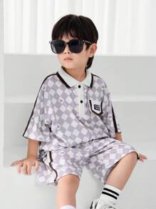 SHEIN Little Byeori Young Boy 2pcs Young Boys Casual Plaid Crown & Print Color-Block Tape Patch Decoration Short Sleeve Polo Shirt And Shorts Set Suitable For Going To School, Parties, Home And Vacation In Spring And Summer - Khaki - View 4