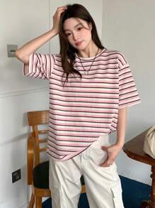 DAZY Camiseta oversize con estampado de rayas y hombros caídos - Rosa - Ver 3