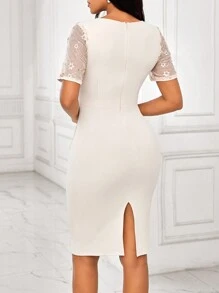 SHEIN Lady Vestido de mujer con dobladillo asimétrico elegante y a la moda, con parches texturizados y pailetes negros - Burdeos - Ver 2