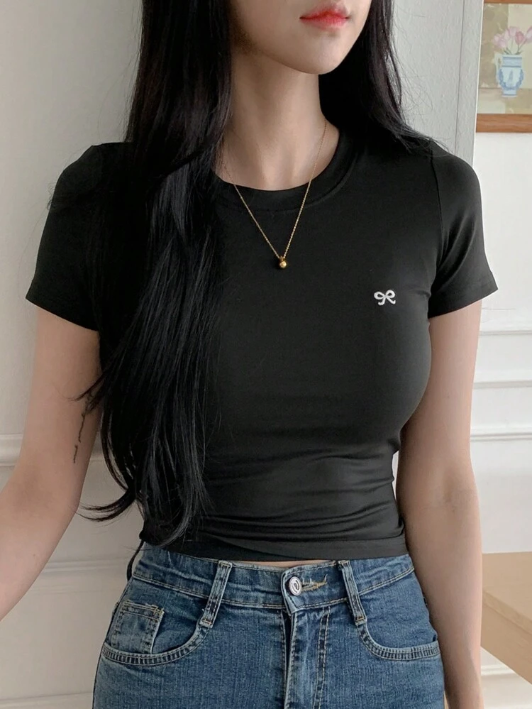 Tee-shirt à manches courtes avec broderie de nœuds