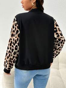 SHEIN Frenchy Chaqueta para mujeres de talla grande con mangas empalmadas con estampado de leopardo - Negro - Ver 2