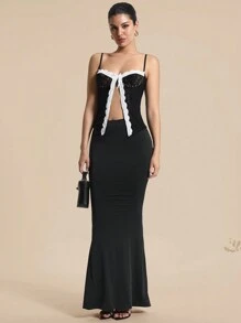 SHEIN BAE Damen Sommer romantisches Spitzentrim Schleife Kami Top, vielseitig für Strandurlauben, Date Nights, Straßenmode, Konzertoutfit, ärmelloses Kami Top