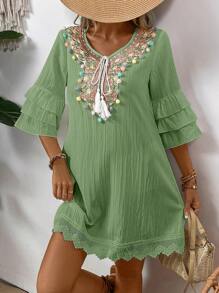 Breezaya Blumenstickerei Quasten-Dekor Kleid mit Trompetenärmeln und Bommel für Urlaub und Strand, für Damen