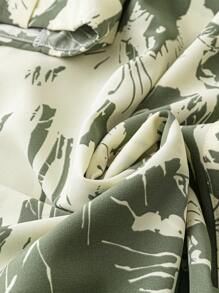 SHEIN LUNE 大尺碼女裝隨機印花翻領裙 - 彩色 - 查看 3