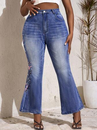 Plus High Waist Floral Embroidery Flare Leg Jeans