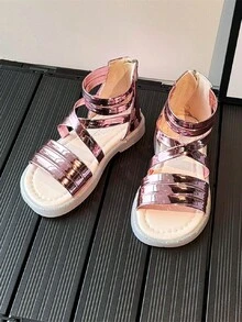 Zomermode voor kinderen met spiegeloppervlak, goudkleurige open teen, casual platte Romeinse sandalen