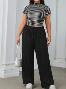 SHEIN EZwear Bộ đồ hai mảnh áo phông sọc đứng cổ đứng cỡ lớn mùa hè và quần dài màu trơn - Màu xám đen - Xem 4