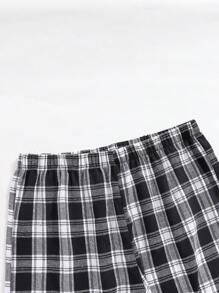 SHEIN 女士熊印花格子长裤和短袖休闲两件套睡衣套装，家庭装（4 件单独出售） - 黑色 - 查看 6