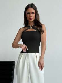 Aloruh Top sexy sin mangas con corte bajo para conciertos/calle/vacaciones de primavera/verano, decorado con hebilla de metal cruzada para chica coqueta