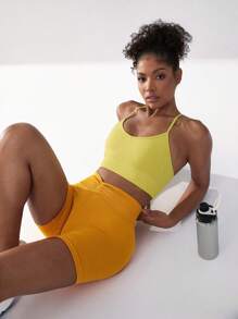 Easithlete 無縫寬鬆腰運動短褲，適用於機場出行裝扮 - 黃色 - 查看 1