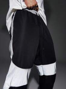 Manfinity NXTstreet Men's Loose Fit Straight Wide Leg Black And Silver Gray Pants - Black - View 2