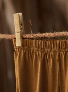 SHEIN Young Girls' Shoulder-Strap Letter Crop Top And Flare Pants Set - Khaki - View 5