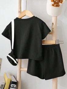 SHEIN 寶寶男/女孩3入組街頭風格休閒寬鬆落肩黑色短袖運動T恤和黑色運動短褲與黑色斜挎包套裝，適用於春夏秋季 - 黑色 - 查看 9