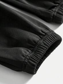 SHEIN Set de tricou cu mânecă scurtă și pantaloni de jogger pentru băieți, 2 buc.