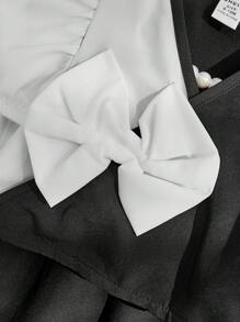 SHEIN 嬰兒女寶寶兩色調蝴蝶結前襯泡泡袖t恤和喇叭褲和帽子 - 黑與白 - 查看 4