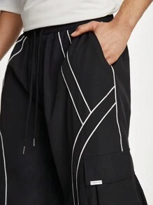 Manfinity RebelGame Men Contrast Piping Flap Pocket Side Drawstring Waist Cargo Pants - Black - View 2