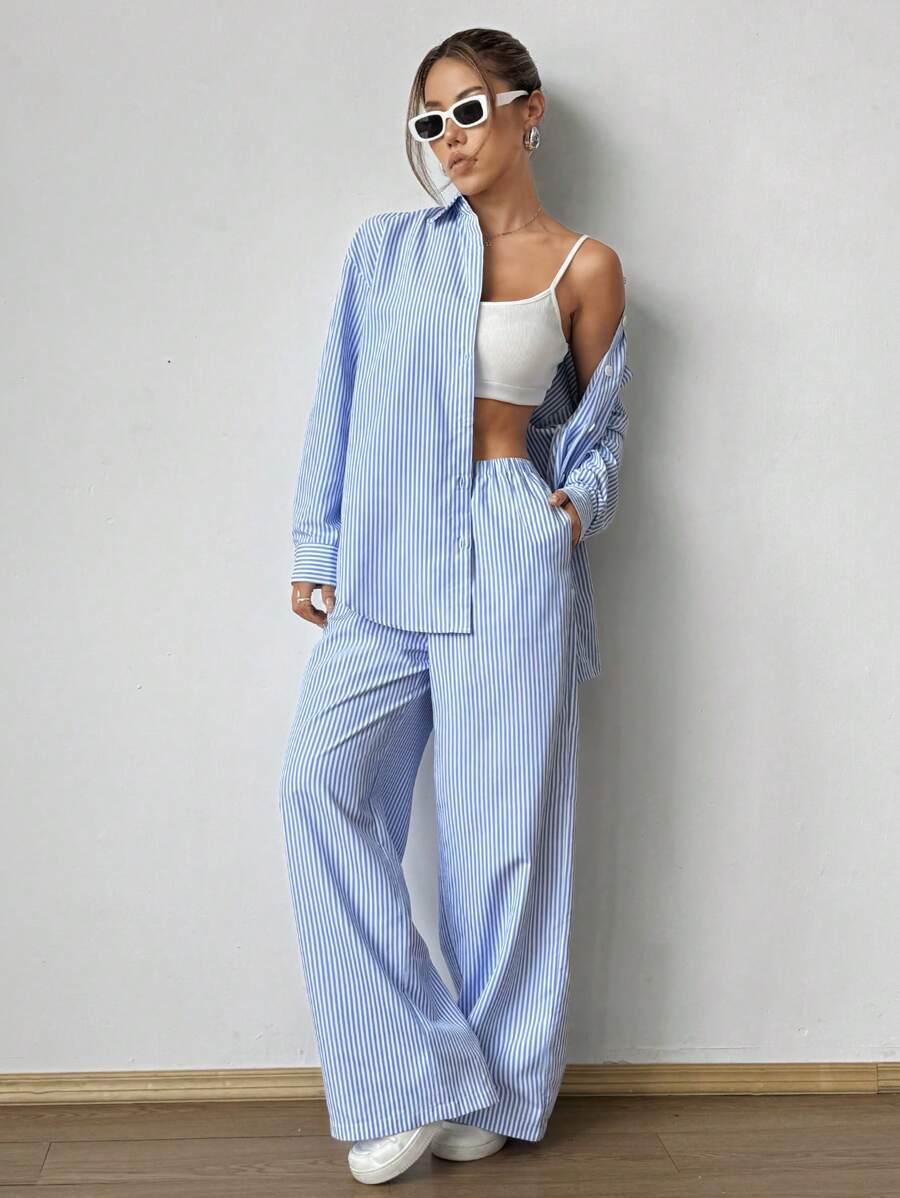 SHEIN Unity Conjunto casual de dos piezas con camisa de rayas sueltas y pantalones rectos - Azul - Ver 1