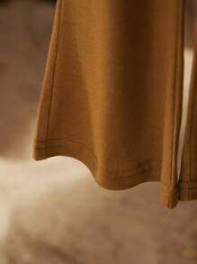 SHEIN Young Girls' Shoulder-Strap Letter Crop Top And Flare Pants Set - Khaki - View 4