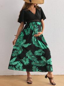 SHEIN Maternity Vibrant Holiday Printed Long Loose Dress - Green - View 5
