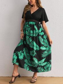 SHEIN Maternity Vibrant Holiday Printed Long Loose Dress - Green - View 4