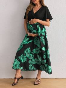 SHEIN Maternity Vibrant Holiday Printed Long Loose Dress - Green - View 6