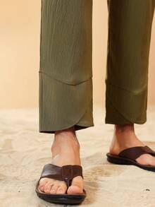 Manfinity RSRT Men's Solid Color Drawstring Waist Capri Loose Casual Pants With Side Pockets - Army Green - View 4